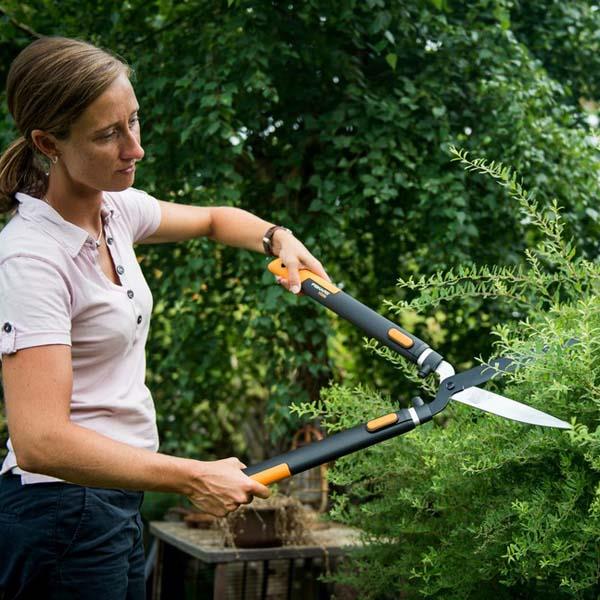 Hekikäärid Fiskars SmartFit HS86, teleskoop käepidemed - Pilt 3