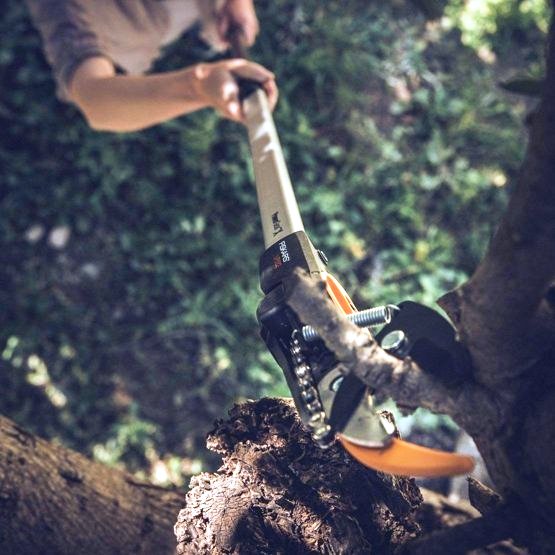 Oksalõikur Fiskars PowerGear X UPX86, teleskoopvars 2,3-4 m - Pilt 5